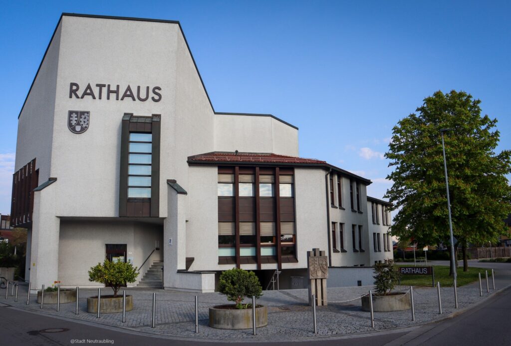 Rathaus-Ensembles Neutraubling – Rathaus-Ensembles Neutraubling