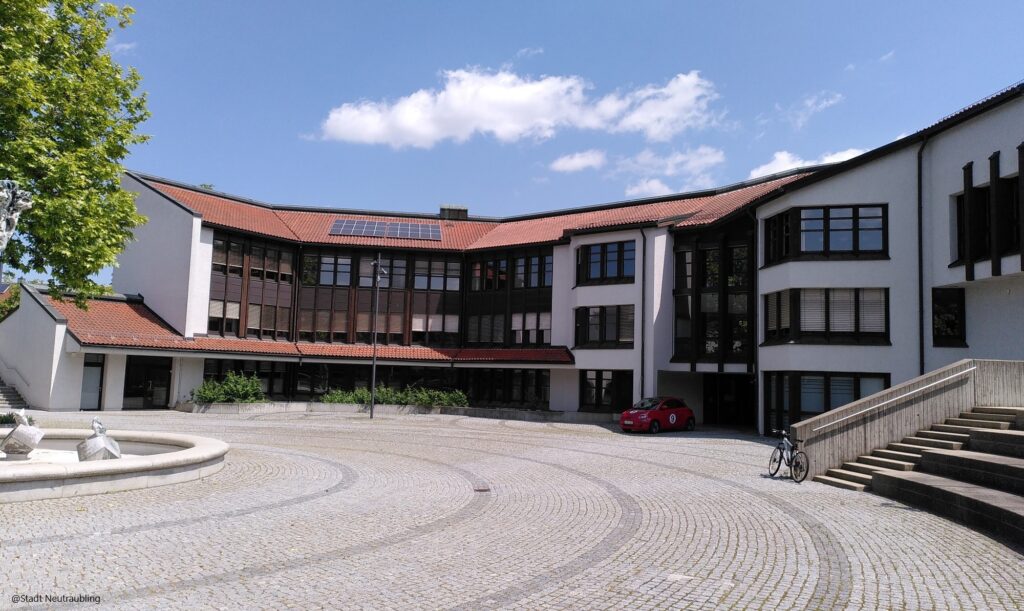 Rathaus-Ensembles Neutraubling – Rathaus-Ensembles Neutraubling